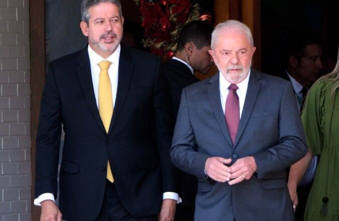 Lula e Lira se reúne para falar da PEC da Transição